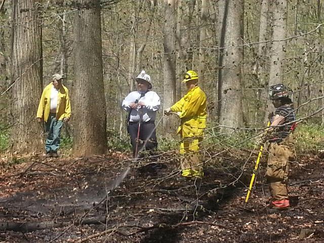 04/27/13 - Freedom Valley Circle - Woods Fire - Lieut. Ziegler and others with Warden Peters